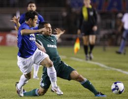 Palmeiras volta a vencer fora de casa, bate o Cruzeiro e abre vantagem na ponta