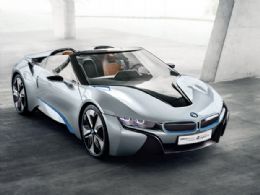 BMW apresenta o hbrido i8 Concept Spyder como 'futuro da mobilidade'