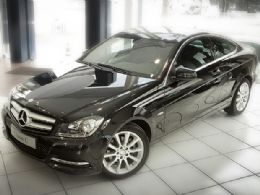 Mercedes-Benz traz Classe C 180 Turbo Coup por R$ 126,5 mil