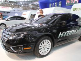 Ford destaca Fusion hbrido no Salo do Automvel