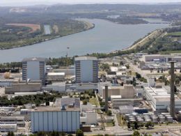 Presidente da Frana confirma construo de nova usina nuclear