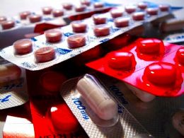 Anvisa suspende comrcio de antirretroviral usado no tratamento da aids