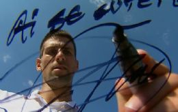 Djokovic escreve na cmera aps vencer no Masters 1000 de Miami