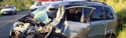 Acidente com carro lotado mata cinco na rodovia Carvalho Pinto