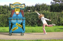 Londres inaugura latas de lixo que 'agradecem' com voz de celebridades