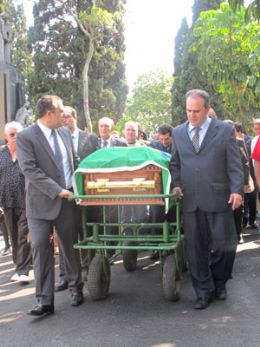 Corpo do senador Romeu Tuma  enterrado em So Paulo