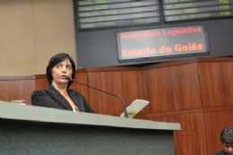 Ministro do STF suspende ficha limpa para deputada de Gois