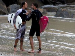Cau Reymond e Paulo Vilhena discutem por causa de onda no Rio