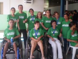 Paratletas da Unimed participam de Campeonato Estadual de Natao e conquistam 14 medalhas