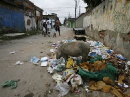Rio  o maior produtor de lixo por habitante do Brasil, segundo pesquisa da Abrelpe