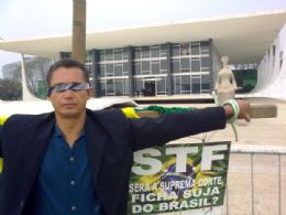Homem faz greve de fome no STF e pede aprovao da ficha limpa