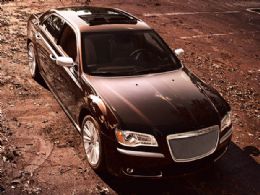 Chrysler apresenta 300 Luxury Series