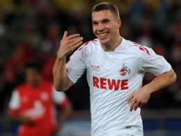 Lukas Podolski pode ser contratado para melhorar o desempenho do Arsenal