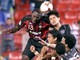 Reservas do Botafogo seguram empate com o Atltico-PR