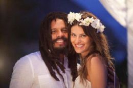 Isabeli Fontana e Rohan Marley ficamo noivos na Jamaica
