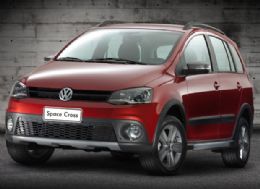 Volkswagen Space Cross chega por R$ 57.990