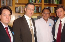 Francisco Esgaib, Maurcio Aude e Cludio Stbile em visita ao escritrio de Jos Quinto Sampaio