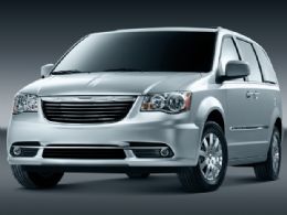Minivan de luxo, Chrysler Town & Country ganha verso mais barata