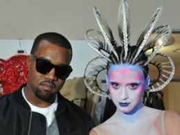 Katy Perry se transforma em centauro em clipe futurista com Kanye West