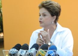 Se eleita, Dilma promete discutir com centrais valor do mnimo de 2011