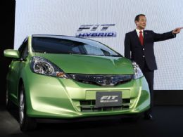 Honda Fit passa Toyota Prius e  o carro mais vendido do Japo