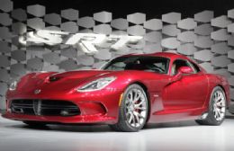 Chrysler revela o novo Viper, com motor de 648 cv, no Salo de NY