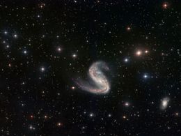 Galxia em forma de 'S'  fotografada por telescpio no Chile