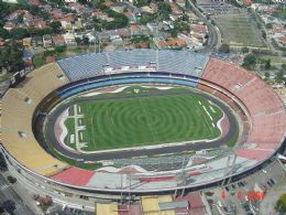 Ricardo Teixeira diz que Fifa tem direito de criticar o Morumbi