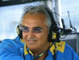 Justia francesa reverte banimento de Flavio Briatore do automobilismo