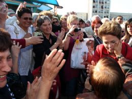 Na Bulgria, Dilma faz visita emocional e encontra origens