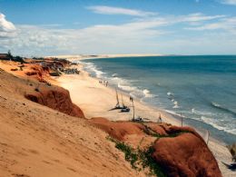 Canoa Quebrada  atrao imperdvel do cear