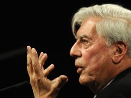 Mario Vargas Llosa lamenta os efeitos da internet na cultura