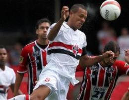 IFFHS aponta Luis Fabiano como 18 goleador do sculo; Drogba  o lder