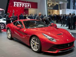 Ferrari exibe pela primeira vez o modelo mais rpido de sua histria