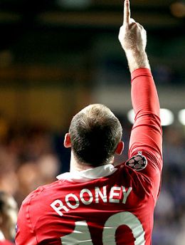 Rooney marca, Manchester supera presso do Chelsea e sai na frente
