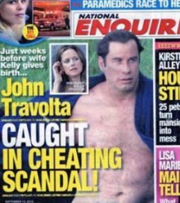 John Travolta trai a esposa com homens, afirma revista americana