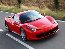 Goinia Shopping promove exposio de trs geraes de Ferrari