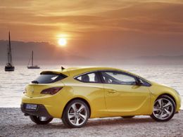 Opel revela novo Astra GTC que estreia em Frankfurt
