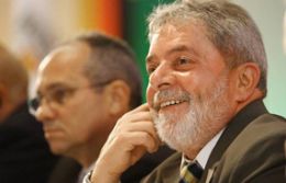 Lula deve entregar hoje a Santos mensagem de paz enviada por Chvez