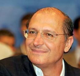 Alckmin diz que cabe a Serra decidir papel no novo governo de SP
