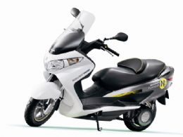 Suzuki faz parceria para produzir motos eltricas no Japo