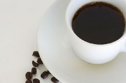 Quatro xcaras de caf por dia podem proteger o corao
