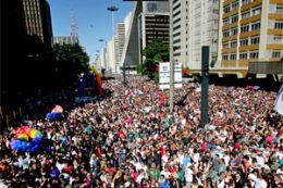 SPTuris divulga perfil de turistas da Parada Gay de SP