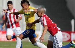 Fred salva no fim, Brasil empata com Paraguai e se complica no torneio