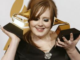 Adele diz que bebida a inspira na hora de compor