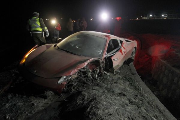 Ferrari de VIdal destruda aps acidente