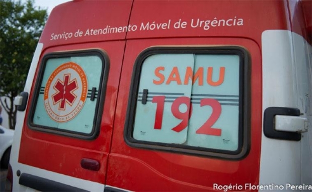 Bombeiros salvam garota de 21 anos que estava com corpo incendiando