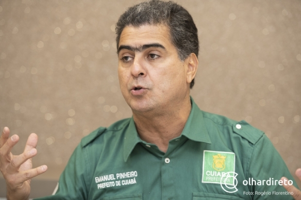 Emanuel Pinheiro diz que aguarda aprovao de vacina para iniciar plano de imunizao em Cuiab