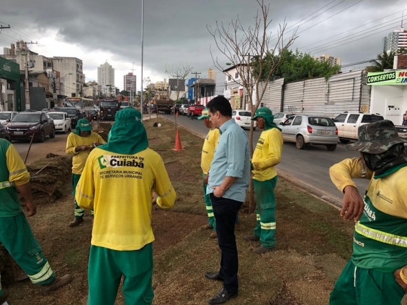 Com novas vagas de estacionamento, revitalizao da avenida Mato Grosso  concluda na sexta