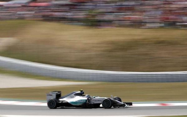 Rosberg foi mais rpido que os concorrentes durante todo o fim de semana